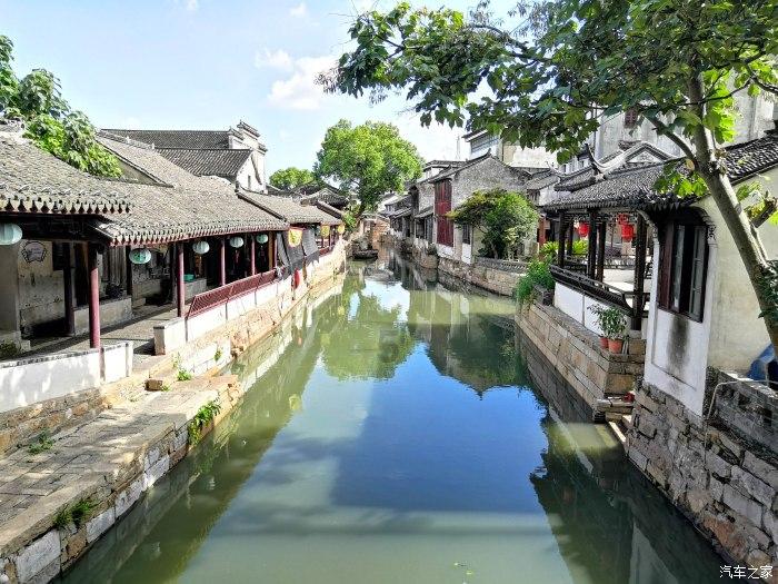 春节贴春联有讲究吗？游戏画面